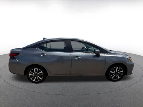 Used 2025 Nissan Versa SV FWD image 16