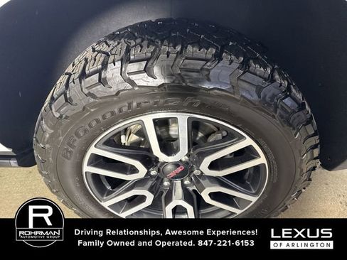 Used 2022 GMC Yukon AT4 image 6