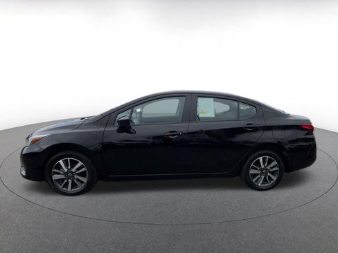 Used 2025 Nissan Versa SV FWD image 8