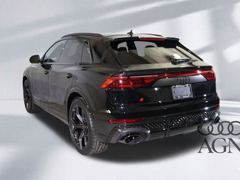 New 2026 Audi RS Q8 performance image 7