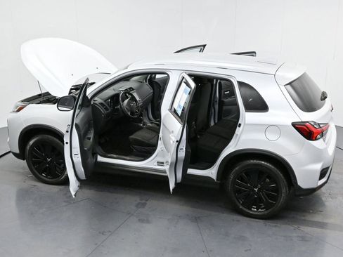 Used 2023 Mitsubishi Outlander Sport LE image 32