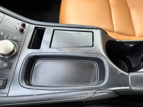 Used 2015 Lexus CT 200h image 34