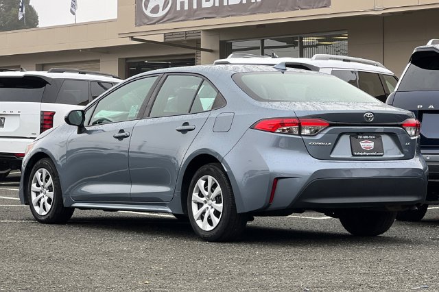 Used 2024 Toyota Corolla LE FWD image 8