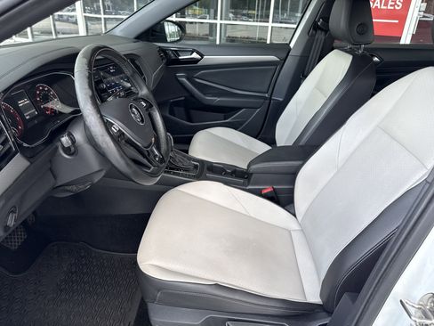Used 2020 Volkswagen Jetta R-Line FWD image 20