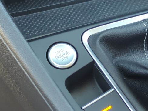 New 2026 Volkswagen Jetta SE image 28