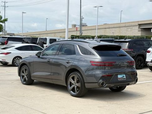 Used 2023 Genesis GV70 2.5T w/ Sport Prestige Package AWD/4WD image 6
