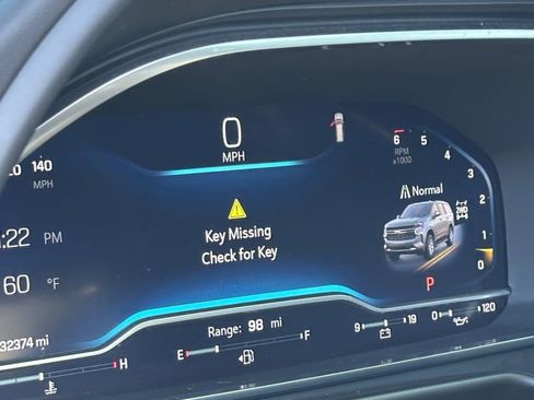 Used 2023 Chevrolet Suburban RST w/ Luxury Package image 17