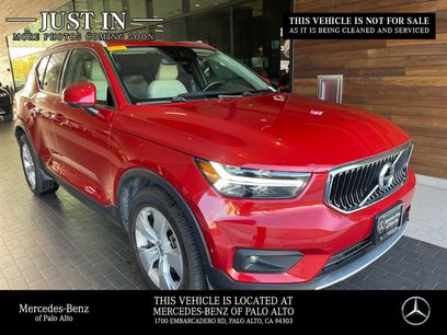 Used 2019 Volvo XC40 T5 Momentum
