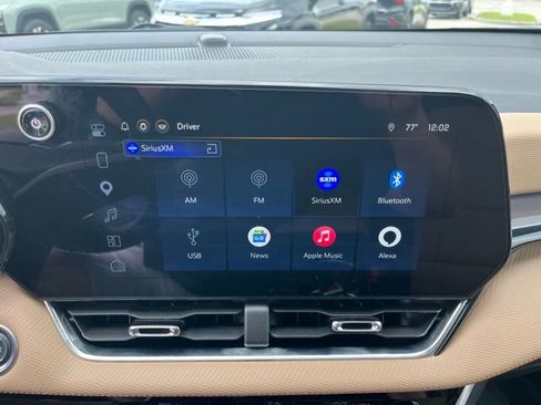 Used 2025 Chevrolet Equinox ACTIV w/ Convenience Package III FWD image 27