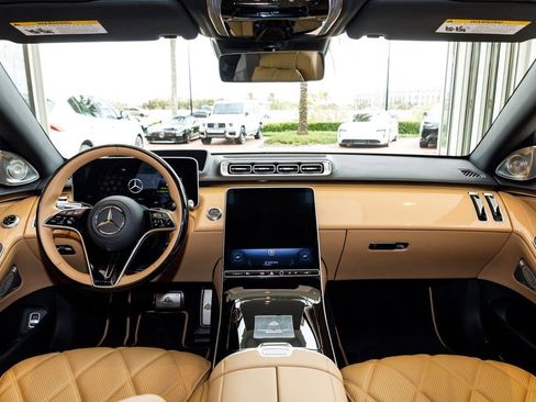 Used 2023 Mercedes-Benz Maybach S 680 4MATIC image 19