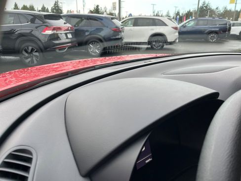 Used 2025 Kia Soul LX w/ LX Technology Package image 34