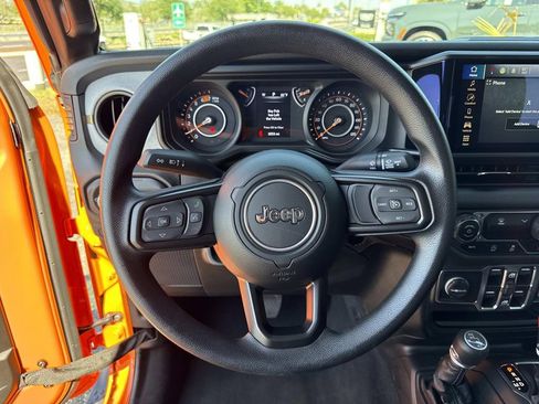 Used 2025 Jeep Wrangler Unlimited Sport AWD/4WD image 37