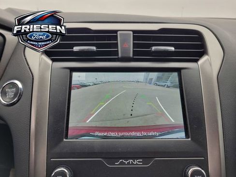 Used 2020 Ford Fusion SEL image 21