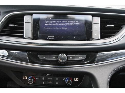 Used 2024 Buick Enclave Essence w/ Sport Touring Edition FWD image 22