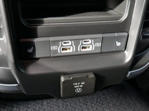 Used 2022 RAM 3500 Laramie image 26