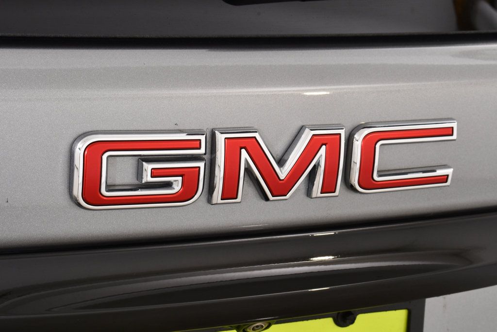 Used 2024 GMC Terrain SLT w/ Tech Package AWD/4WD image 23