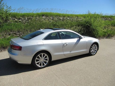 Used 2012 Audi A5 2.0T Premium Plus image 4