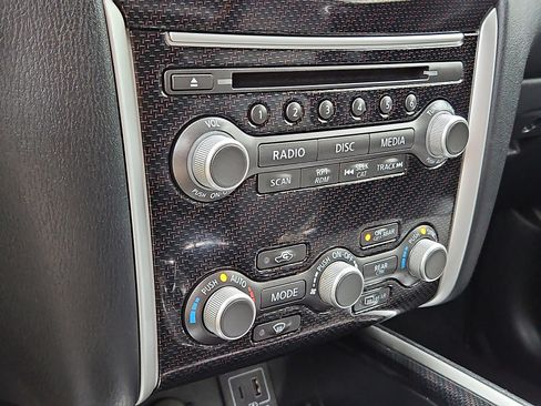 Used 2020 Nissan Pathfinder SL w/ Rock Creek Edition AWD/4WD image 15