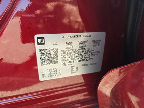 Used 2023 Buick Encore GX Select w/ Sport Touring Package AWD/4WD image 36