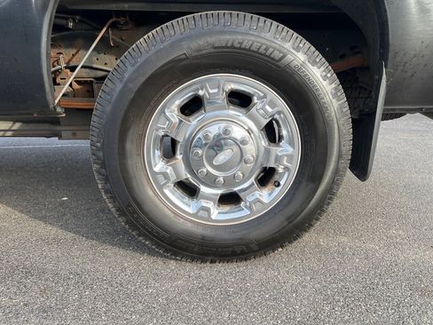 Used 2012 Ford F250 Lariat w/ Chrome Pkg image 37