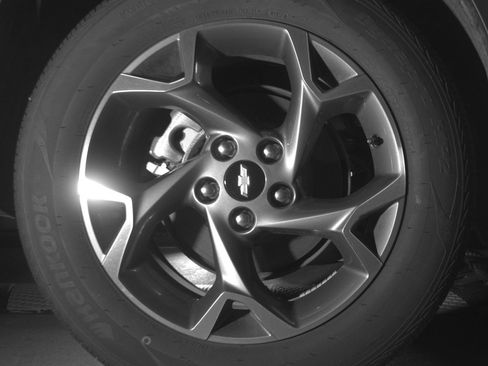 Used 2025 Chevrolet Trax LT FWD image 15