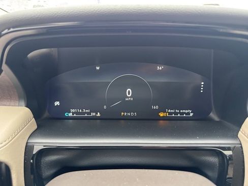 Used 2022 Lincoln Nautilus Reserve image 30