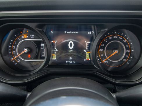 Used 2024 Jeep Wrangler Sahara w/ Technology Group image 19