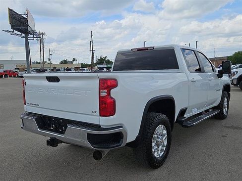 Used 2025 Chevrolet Silverado 2500 LT AWD/4WD image 5