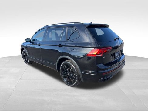 Used 2022 Volkswagen Tiguan SE R-Line image 5