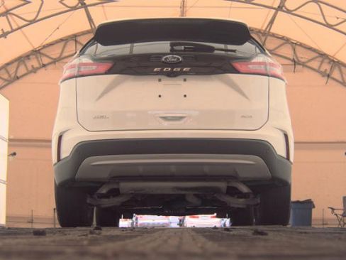Used 2022 Ford Edge SEL w/ Convenience Package AWD/4WD image 6