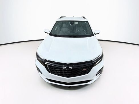 Used 2024 Chevrolet Equinox RS AWD/4WD image 2