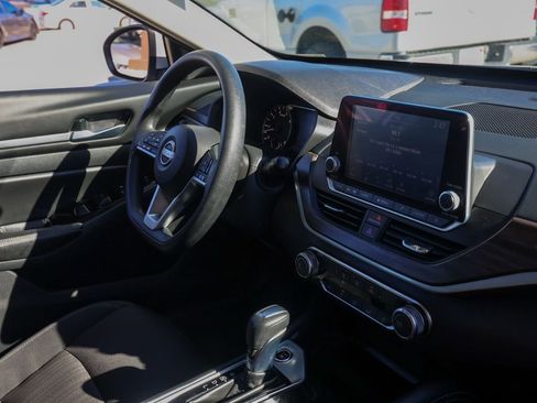 Used 2023 Nissan Altima 2.5 SV image 23