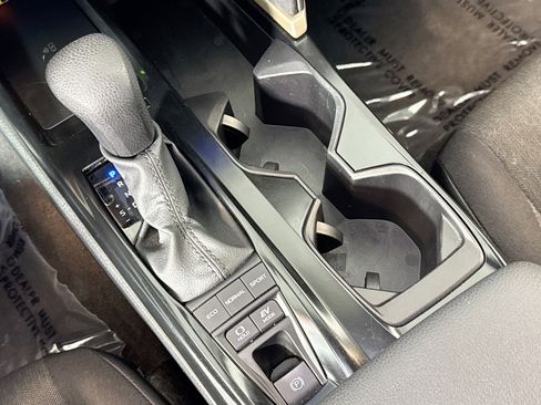 Used 2025 Toyota Camry LE image 15