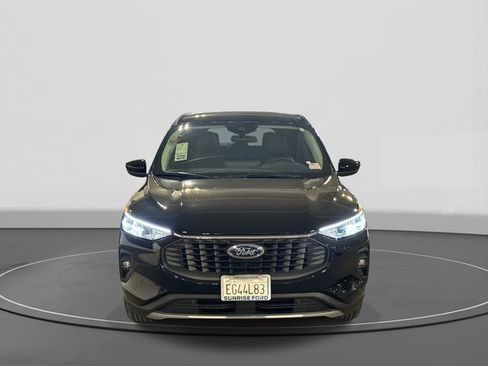 Used 2025 Ford Escape SE image 3