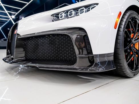 Used 2022 Bugatti Chiron Pur Sport image 37