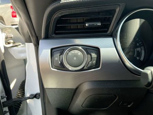Used 2022 Ford Mustang GT RWD image 17