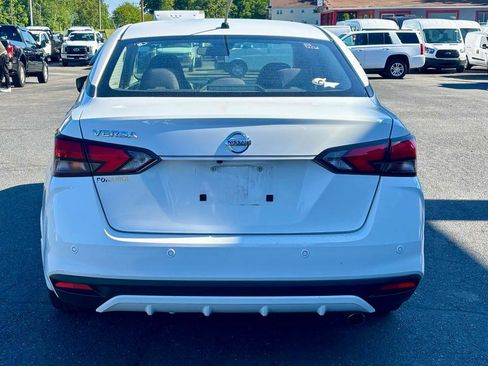 Used 2021 Nissan Versa S FWD image 7