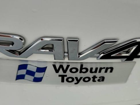 Used 2022 Toyota RAV4 XLE w/ Convenience Package AWD/4WD image 13