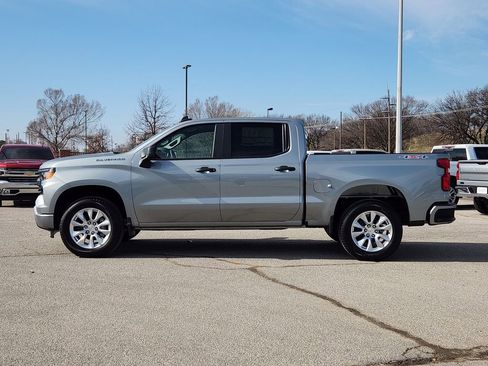 New 2026 Chevrolet Silverado 1500 Custom image 4