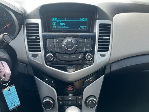Used 2012 Chevrolet Cruze LS w/ Connectivity Package FWD image 17