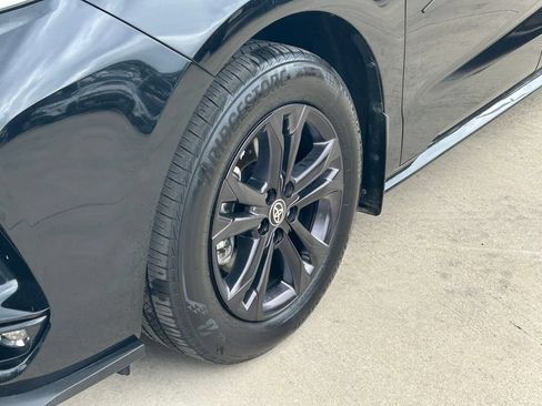 Certified 2025 Toyota Sienna XSE w/ XSE Premium Package AWD/4WD image 9