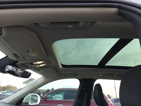 Used 2025 Volvo XC90 T8 Plus w/ Protection Package Premier image 18