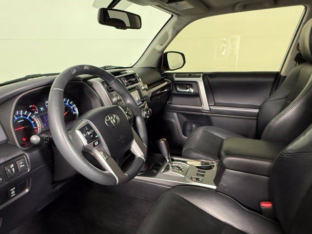 Used 2016 Toyota 4Runner Limited RWD image 18