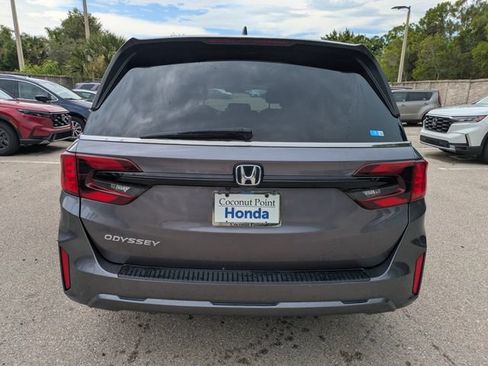 Used 2025 Honda Odyssey EX-L image 5
