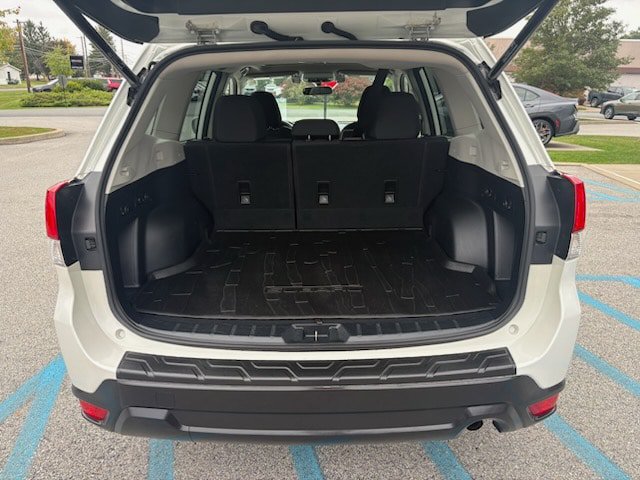 Used 2020 Subaru Forester Premium AWD/4WD image 7