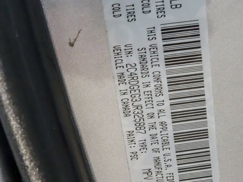 Used 2018 Dodge Grand Caravan GT image 34