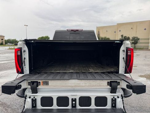 Used 2025 GMC Sierra 2500 Denali w/ Denali Reserve Package AWD/4WD image 19