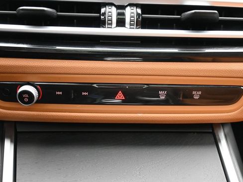 Used 2024 BMW i4 xDrive40i w/ Premium Package AWD/4WD image 19