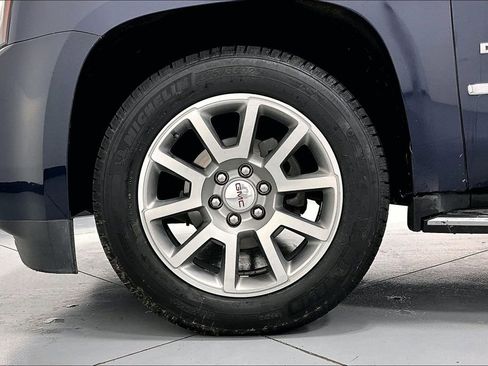 Used 2019 GMC Yukon Denali AWD/4WD image 11