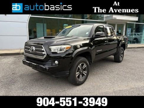 Used 2017 Toyota Tacoma TRD Sport w/ Tow Package (A/T) AWD/4WD image 1